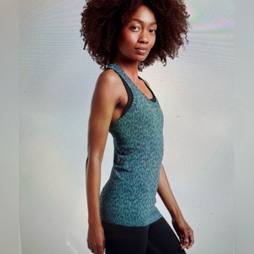 Athleta Blue Sleeveless Scoop Neck Top